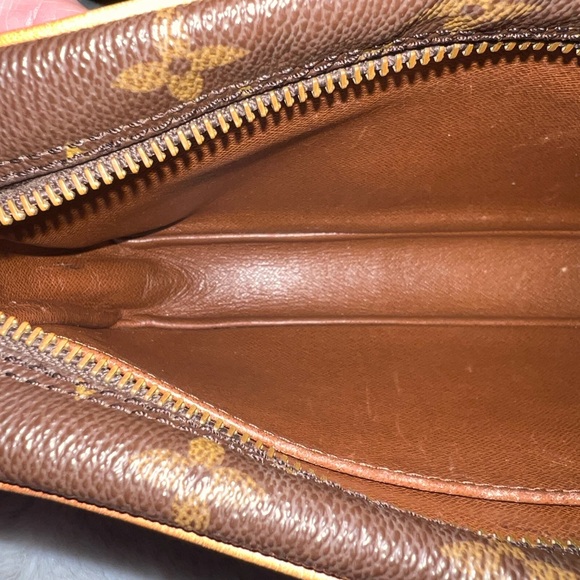 Louis Vuitton Monogram clutch Brown and Tan - Picture 15 of 17